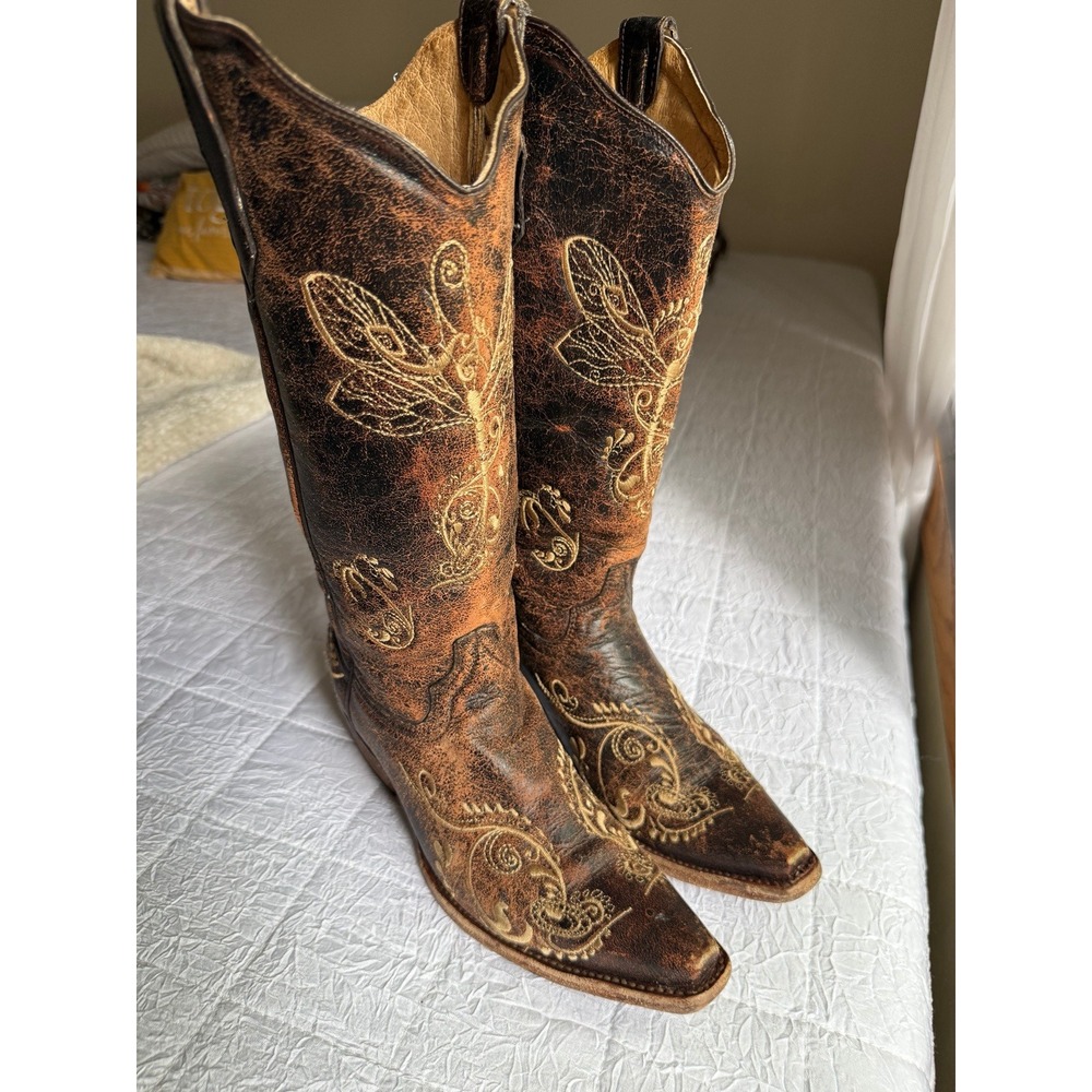 Corral Women Distressed Brown Leather Dragonfly Embroidered Western Boots